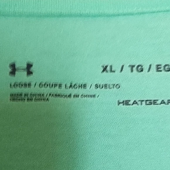 Under Armour Long Sleeve Tee in Bright Green with Metallic Graphic - Picture 4 of 4